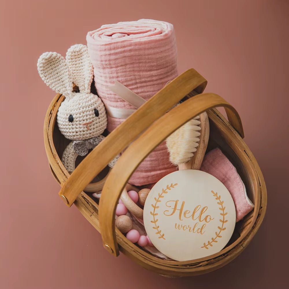 1Setnewborn Towel Bath Toy Double Cotton Cloth Wooden Wristband Rattle Toy Milestone Cards Set Photography Props Baby Birth Gift - FLUFFI