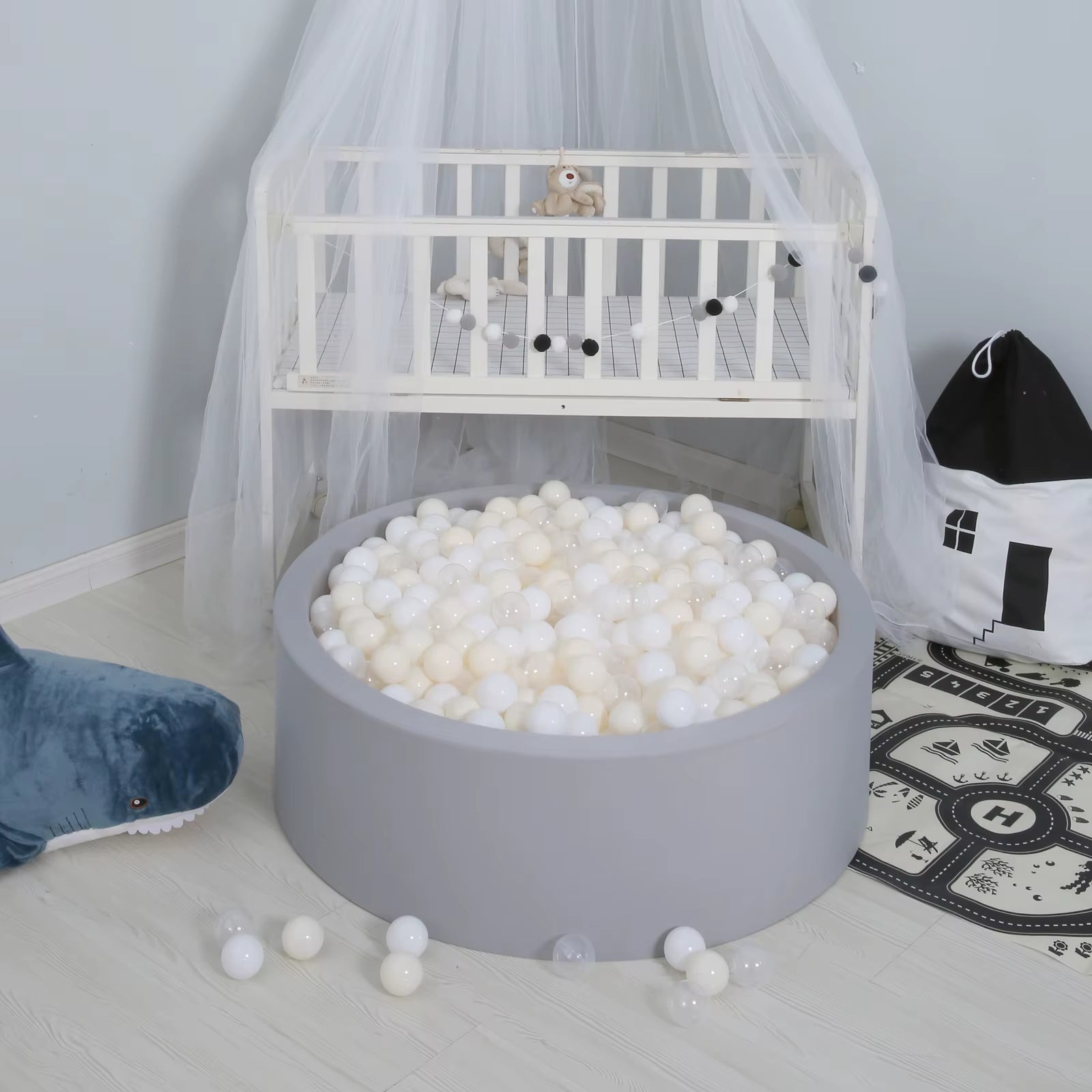 Greys Ball Pit - FLUFFI