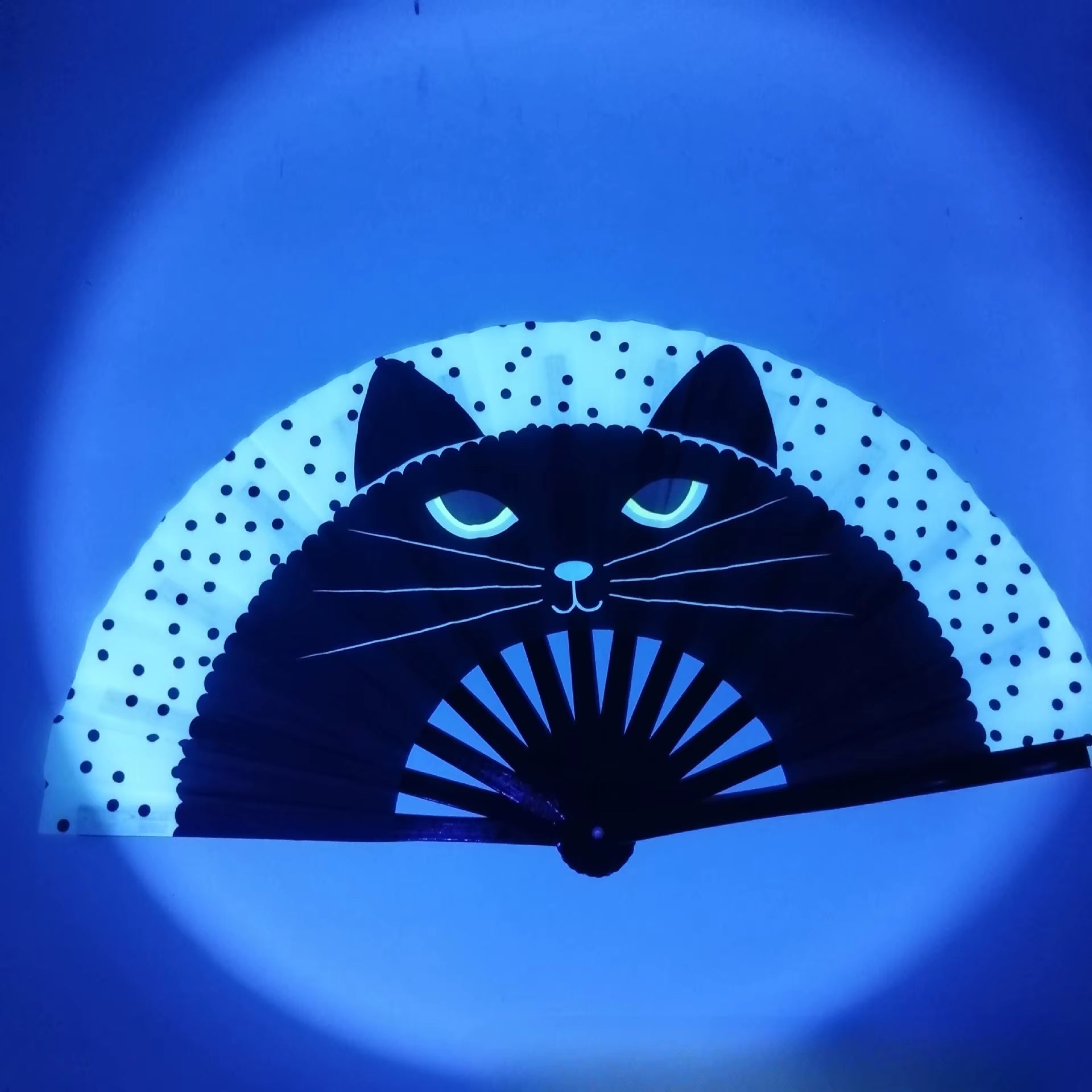 Kung Fu Fan UV Ink Printing Fluorescent Effect Cloth Fan Bamboo Bone Folding Loud Fan Christmas Personal Gifts Bamboo Material - Fluffi