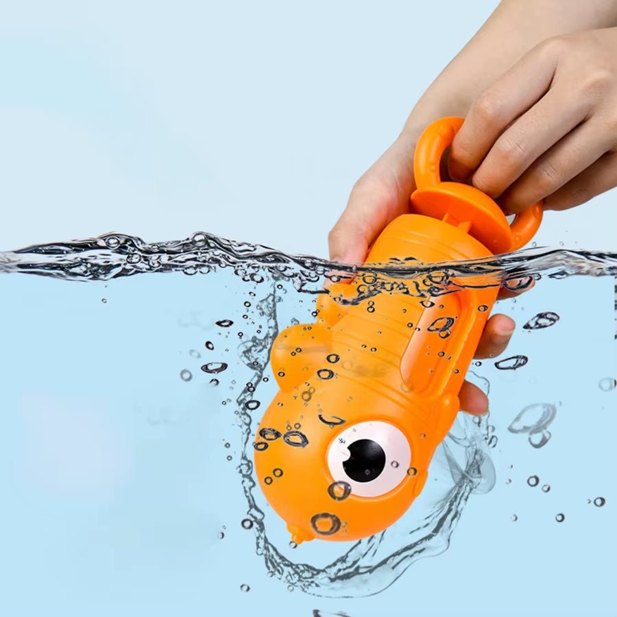Pull - Out Water Squirter || Bath Toys - FLUFFI