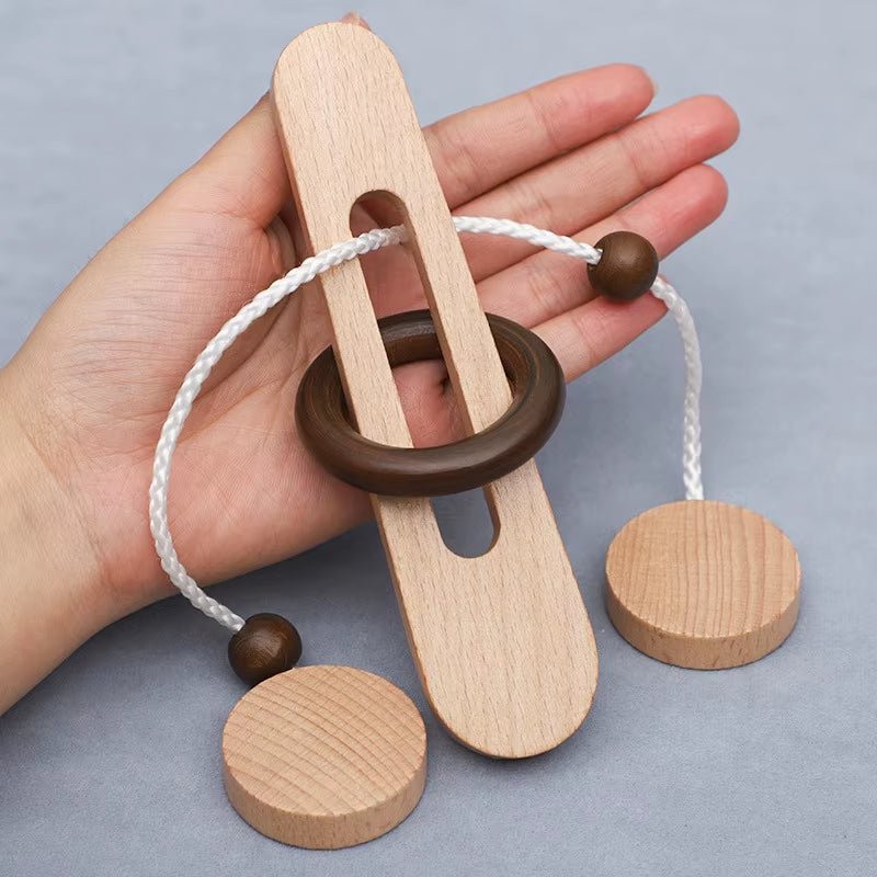 Wooden Ring Unlocking Game,Magic Ring Escape Classic Puzzle Toy, Kongming Lock Luban Lock Intelligence Toy - FLUFFI
